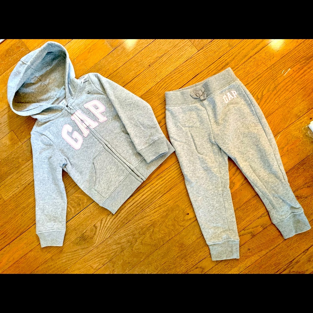 GAP 2 piece outfit